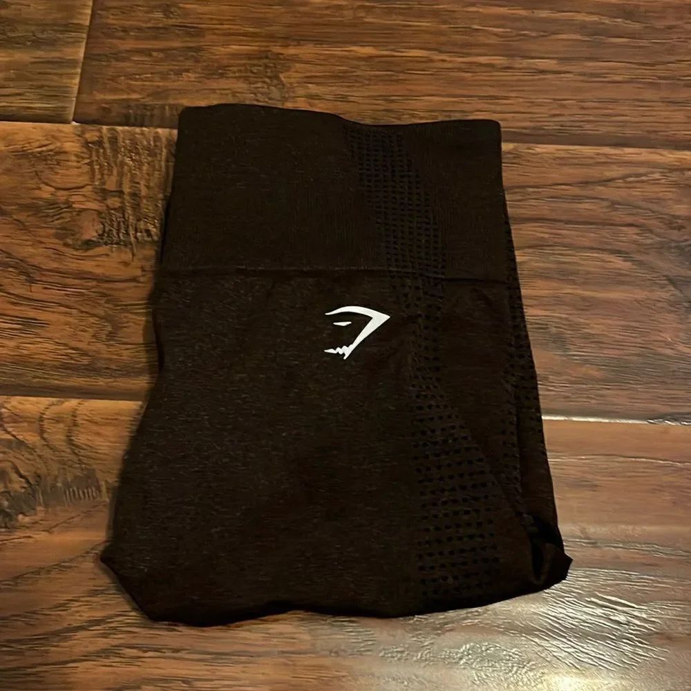 Gymshark Brown Athletic Leggings Modern Athleisure Gym Workout Lounge Casual